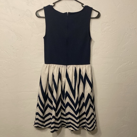 Xhilaration (Target) Navy Blue And White Sleeveless Dress - Picture 5 of 12